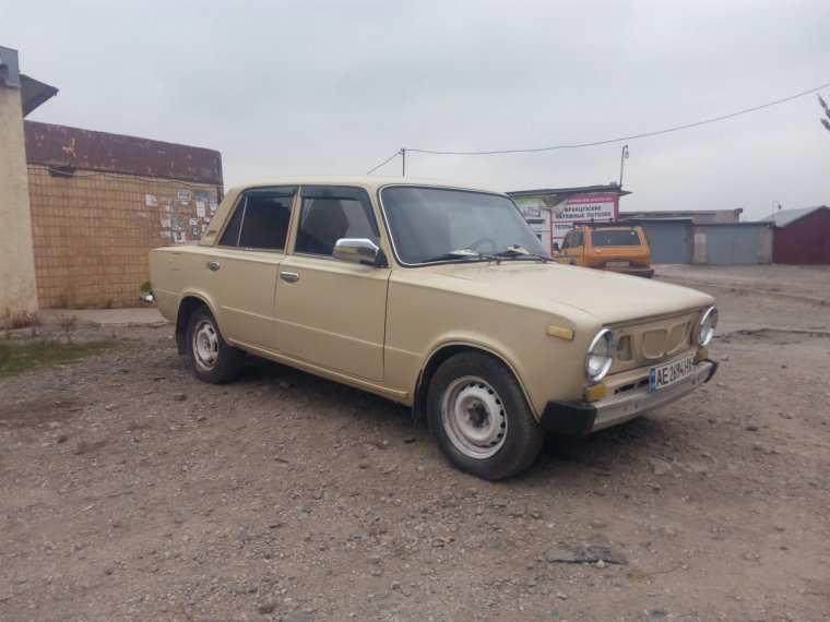 Лада 2101 молочный цвет