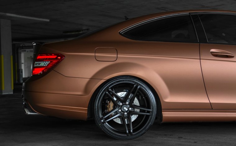 Mercedes коричневый матовый