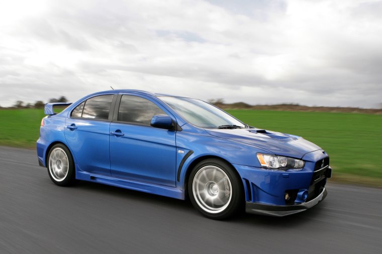 Mitsubishi Lancer EVO X FQ 400