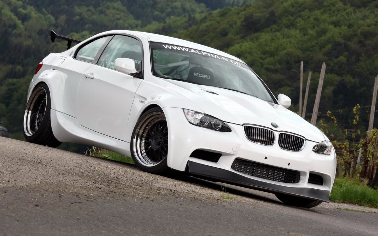 BMW e92 белая