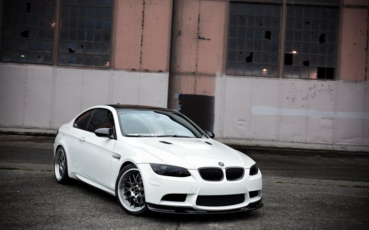 BMW e92 белая