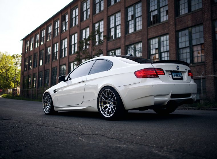 BMW e92 Coupe белая