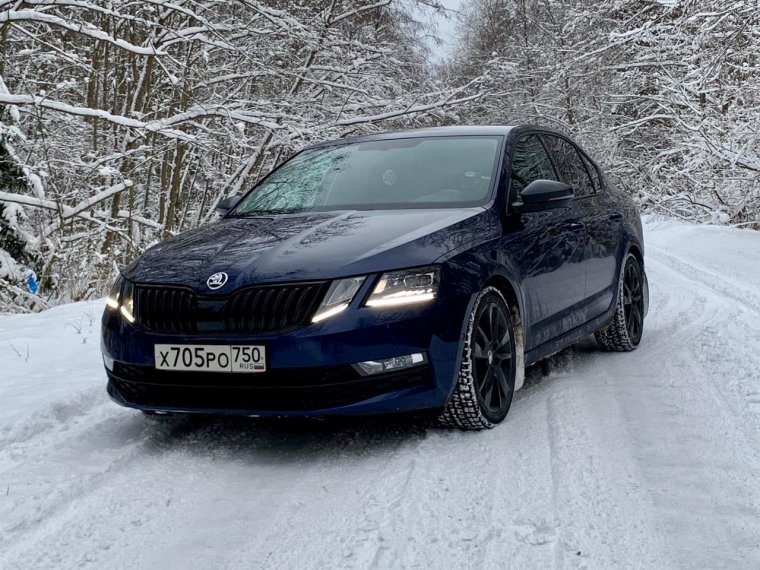 Škoda Octavia a7 черная