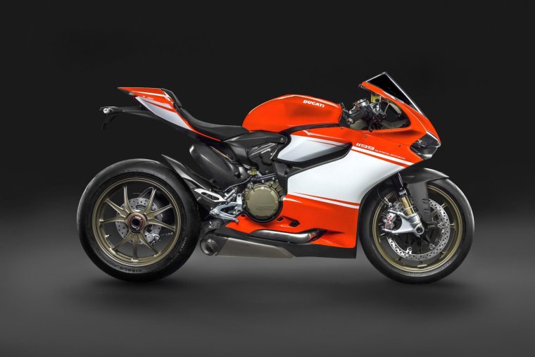 Ducati Panigale зеленый