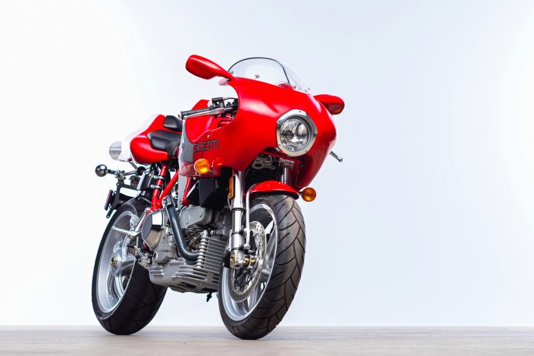 Ducati Panigale v4 Red