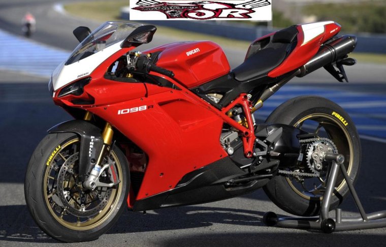 Ducati Panigale Headlights in the Dark