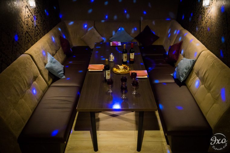 Караоке бар с отдельными комнатами