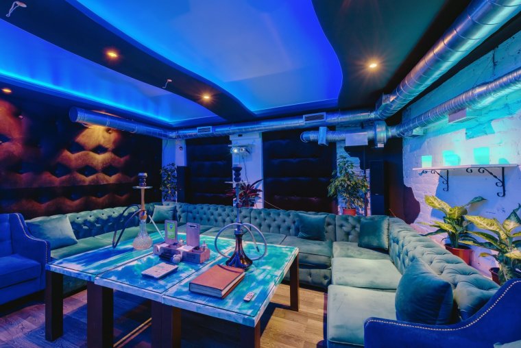 Караоке бар с отдельными комнатами