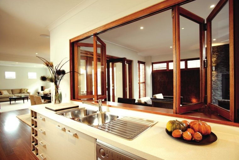 Окно в межкомнатной перегородке