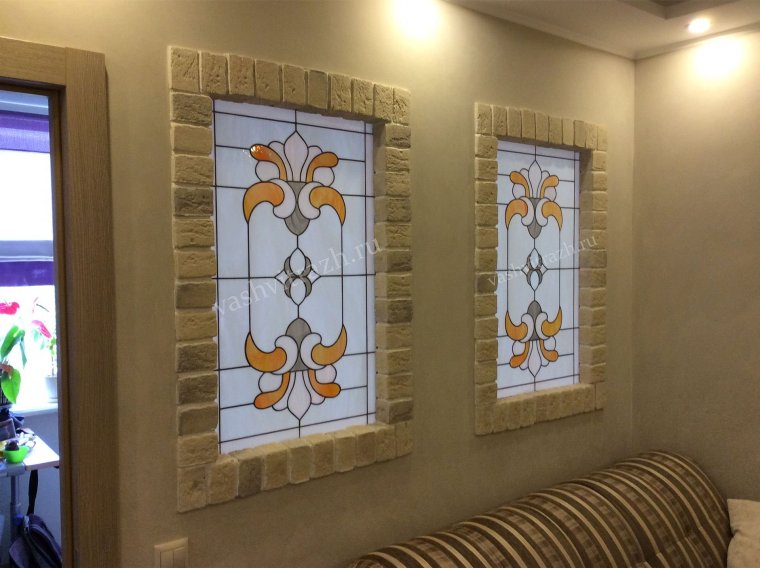 Витраж в интерьере квартиры