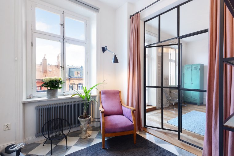 Стеклянная перегородка на лоджию