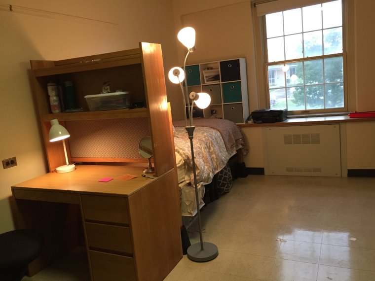 Зонирование комнаты в общежитии