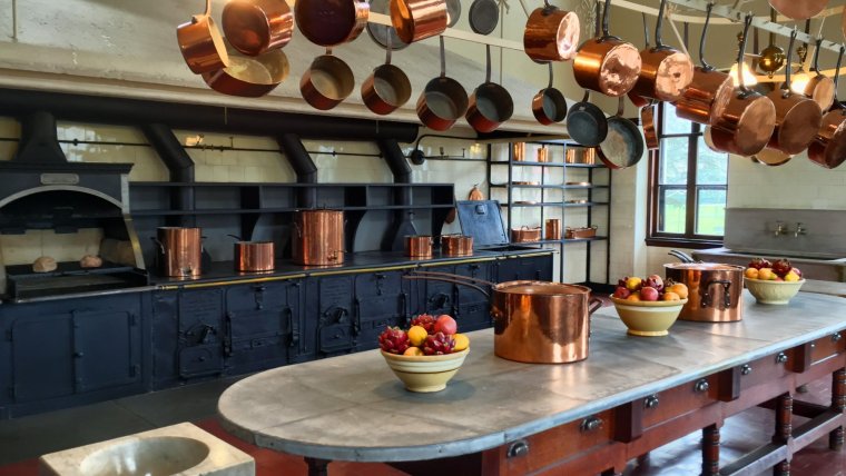 Кухня в кафе