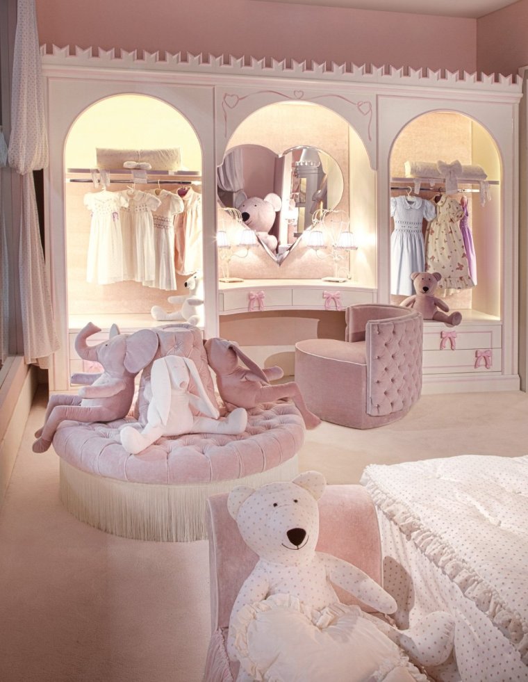 Роскошная комната для девочки