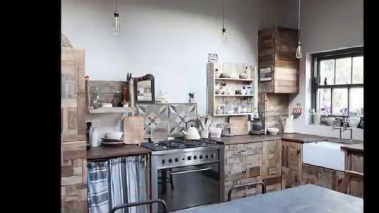 Кухонный гарнитур из досок