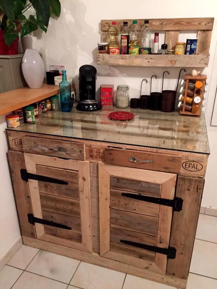 Кухонная мебель из паллет