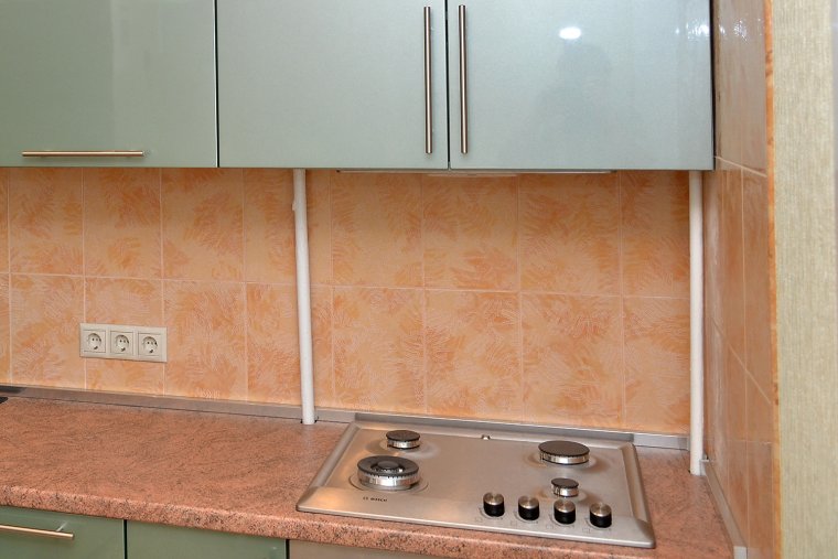 Газовая труба в столешнице