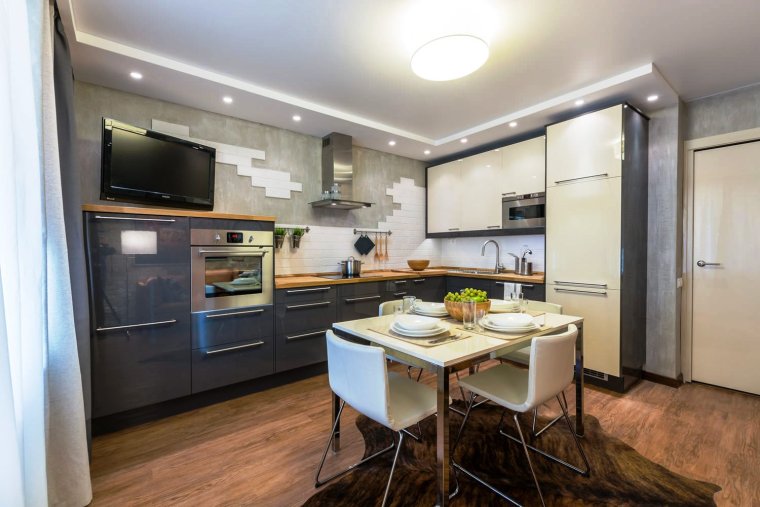 Маленькие угловые кухни с телевизором