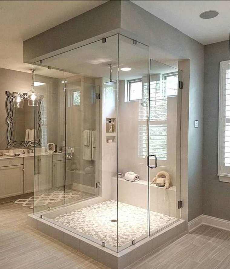 Ванная посередине комнаты