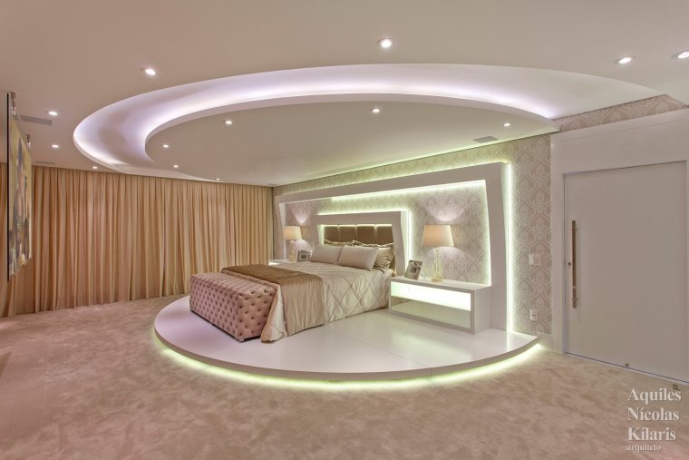 Отделка потолков спальни волной