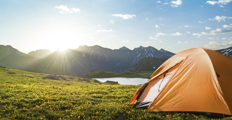 Палатка на природе