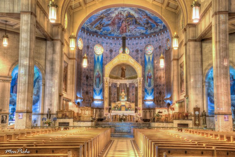 Брюссель католический храм базилика