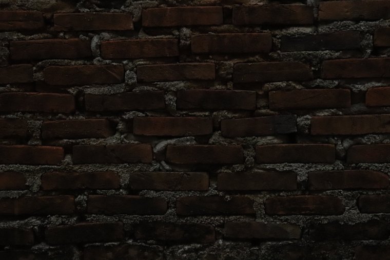 Кирпичная стена
