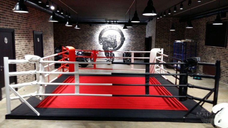 Боксерский ринг