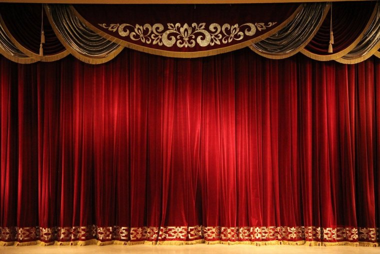 Сцена театра