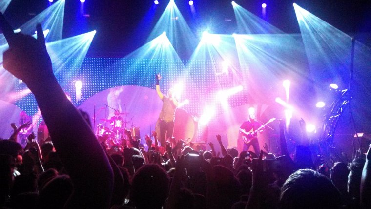 Сцена концерт