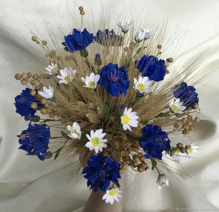 Эмменеггер букет Васильков