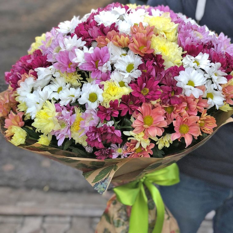 Королевские хризантемы букет