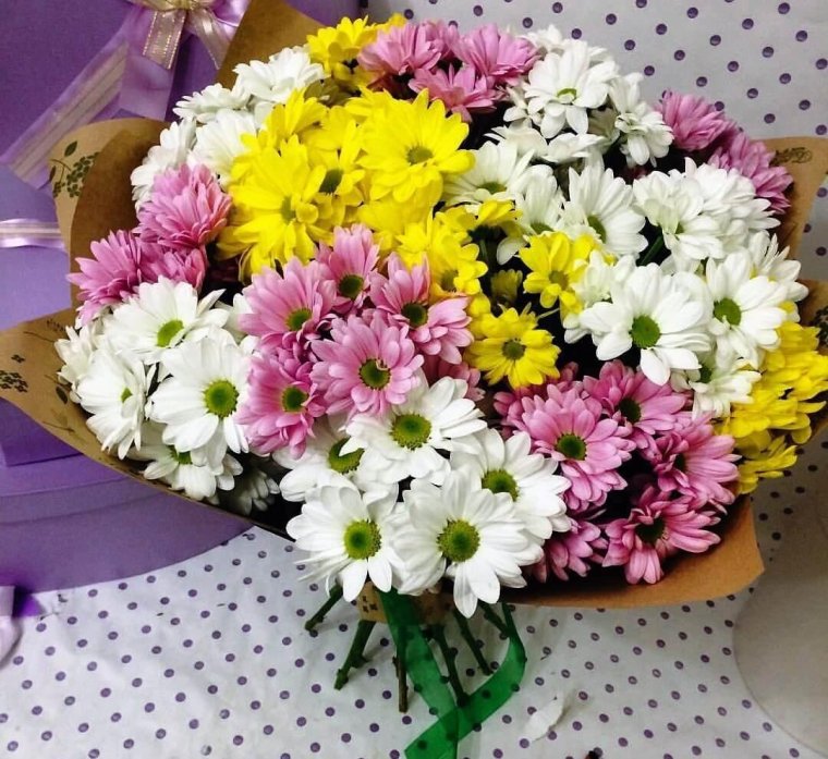 Огромный букет хризантем