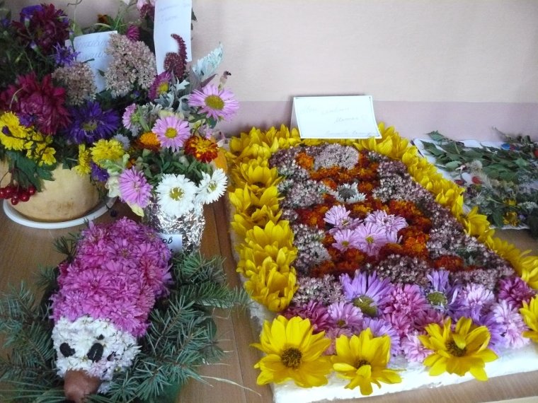 Конкурс букетов и цветочных композиций в школе