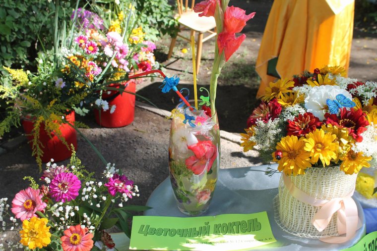 Цветочные композиции на выставку цветов