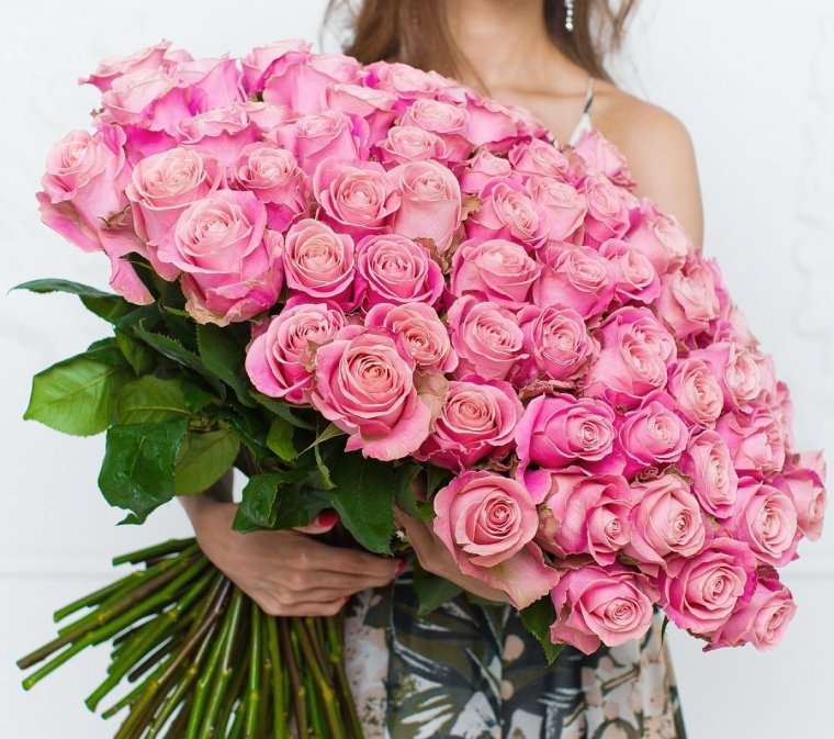 Роза Хермоза букет