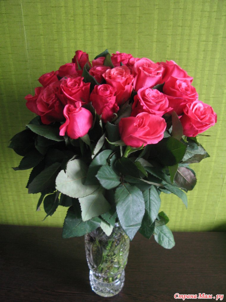 Букет цветов в домашней обстановке