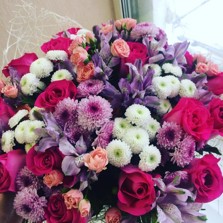 Красивый пышный букет