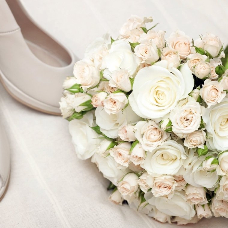 Нежный белый букет