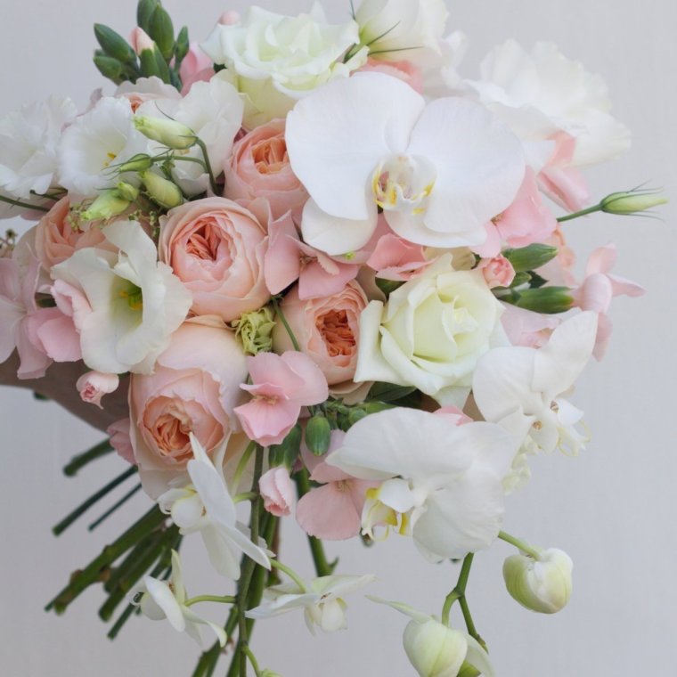 Лизиантус эустома фрезия букет невесты