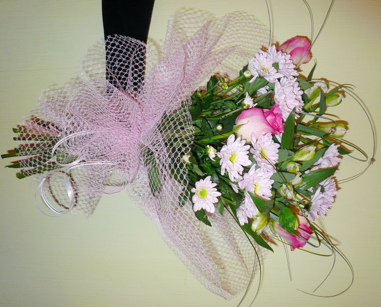 Оформить букет с сеткой