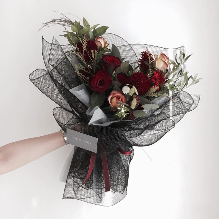 Многослойная упаковка букета