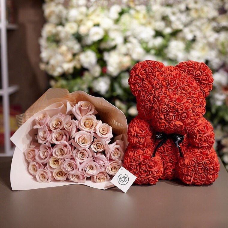 Мишка из роз