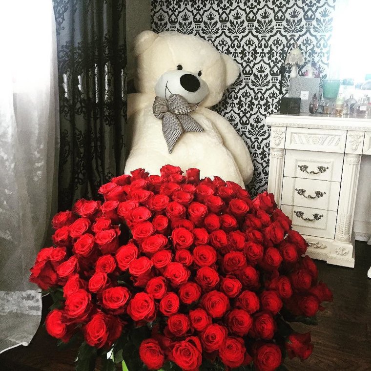 Цветы подарок девушке