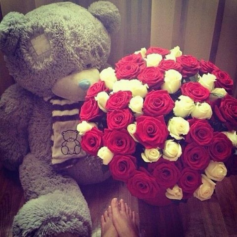 Большие мишки с розами