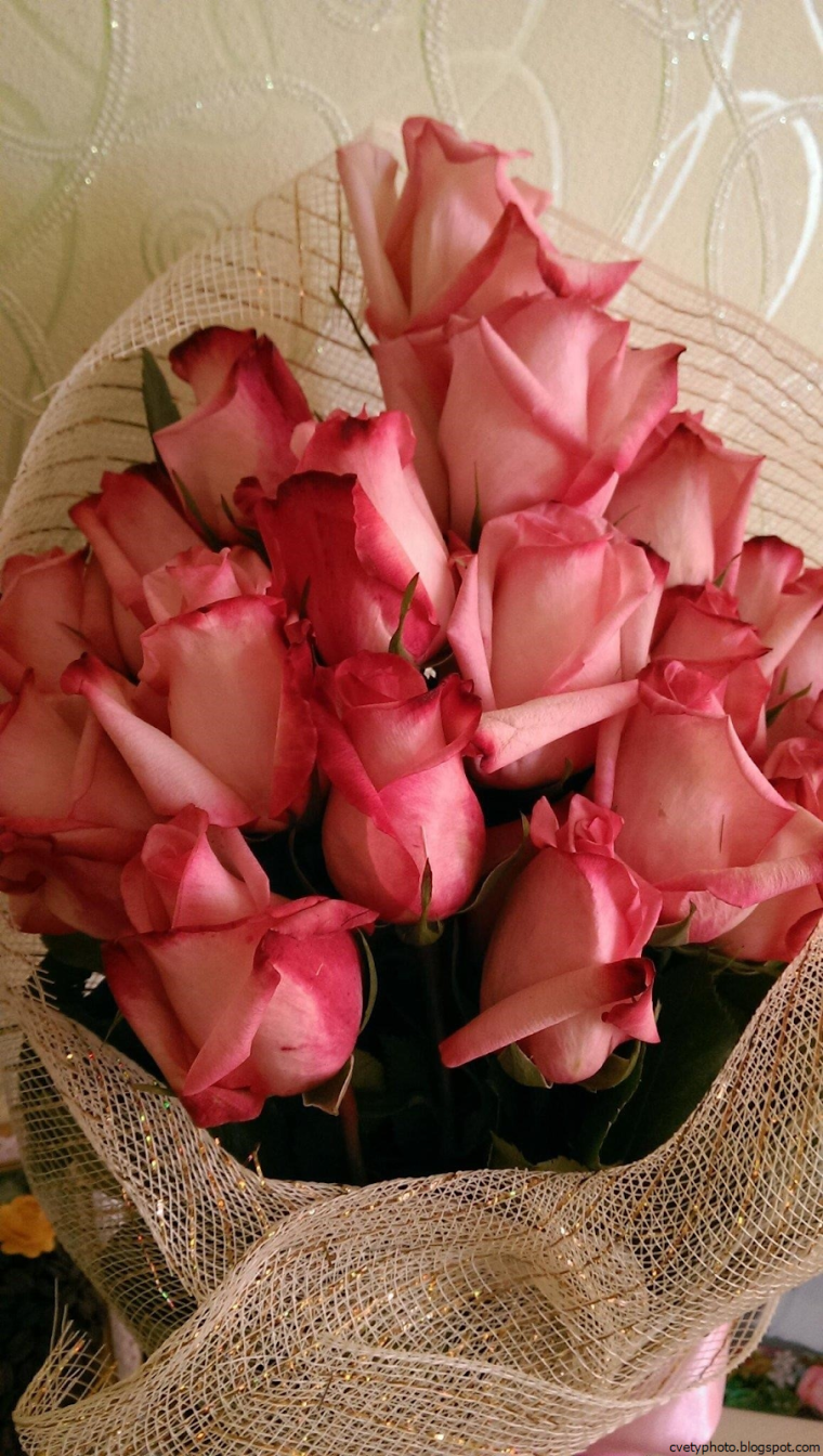 Красивые букеты в домашней обстановке