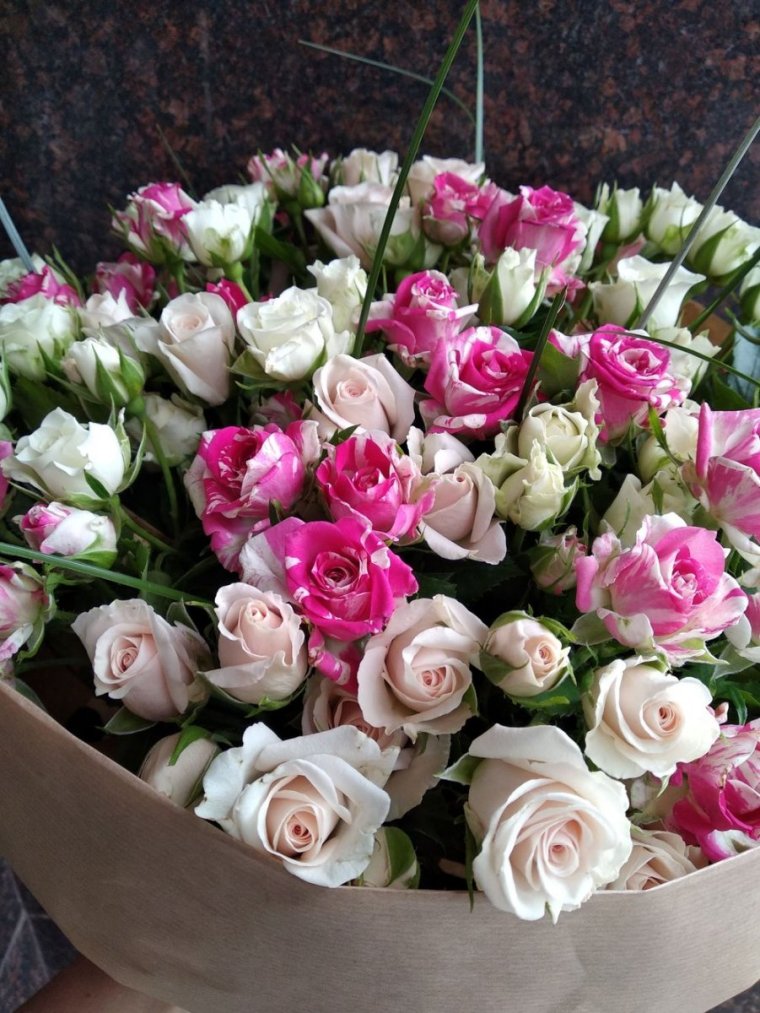 Букет из белых роз