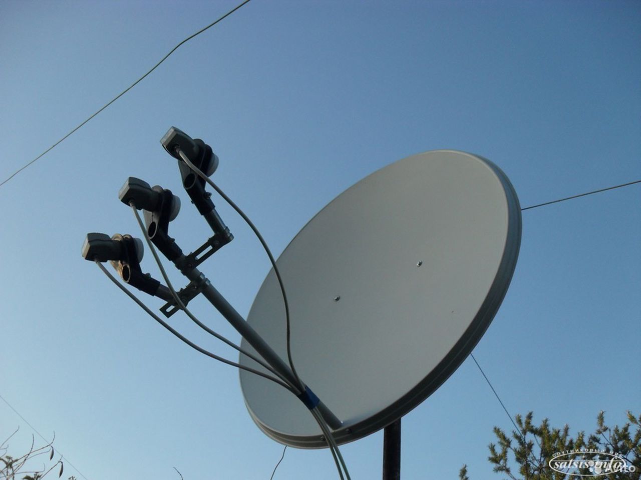 2 телевизора спутниковая антенна. Спутниковая антенна 80 см. Антенна спутниковая 650*600. Параболические антенны 1296 МГЦ. Параболическая антенна 1.5 метра.