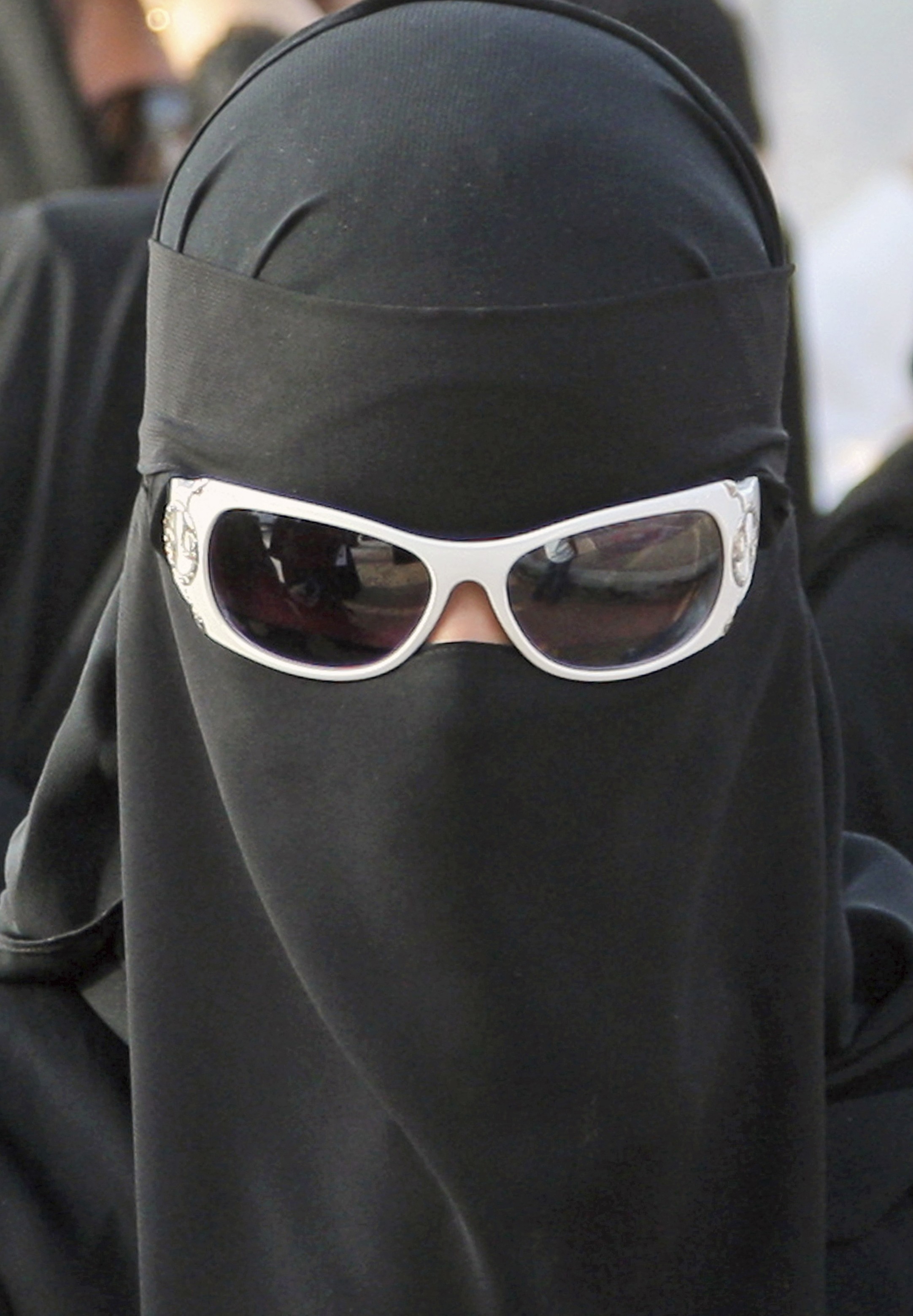 Хеджаб. Никаб Саудовской Аравии. Никаб бурка маска. Никаб на аву. Арабские женщины в парандже.