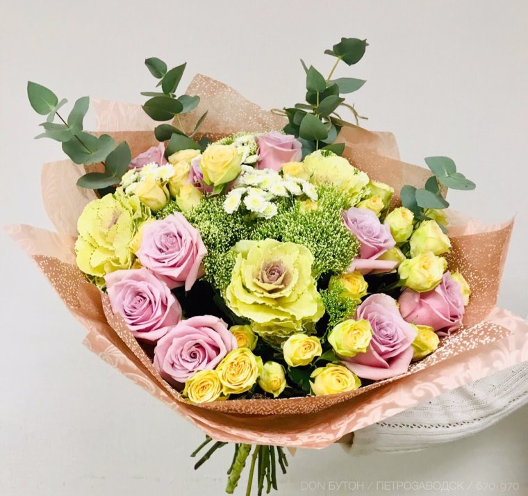 Роскошный букет цветов